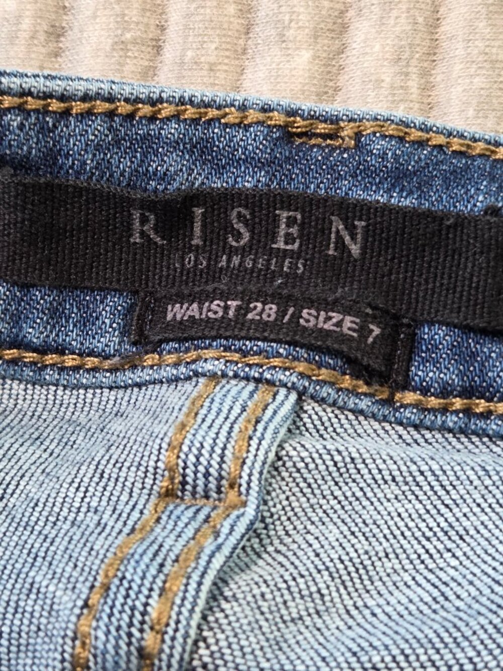RISEN Distressed Raw Hem Crop Flare Jeans Women's Size 7 / Waist 28 Stretch - Picture 2 of 9